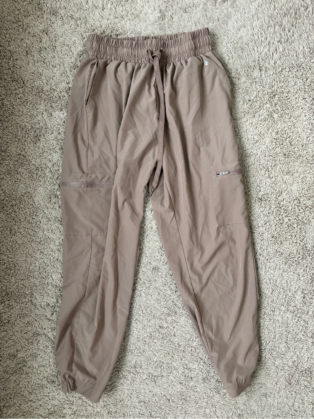 Cali Sport Cargo Jogger size Medium